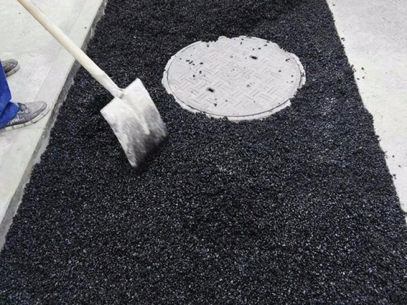 瀝青冷(lěng)補料